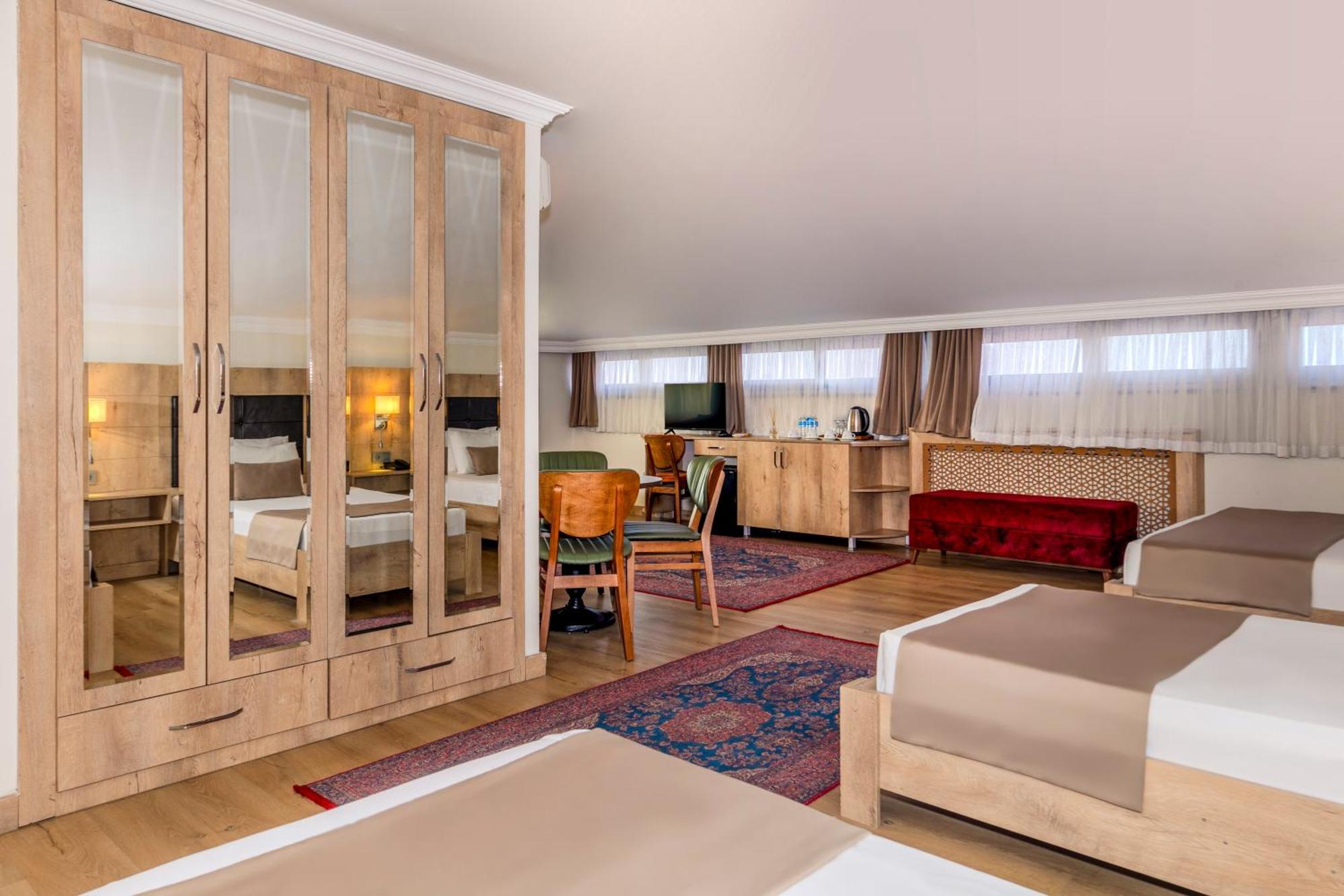 Old Topkapi Porta Romanos Ottoman Heritage Otel